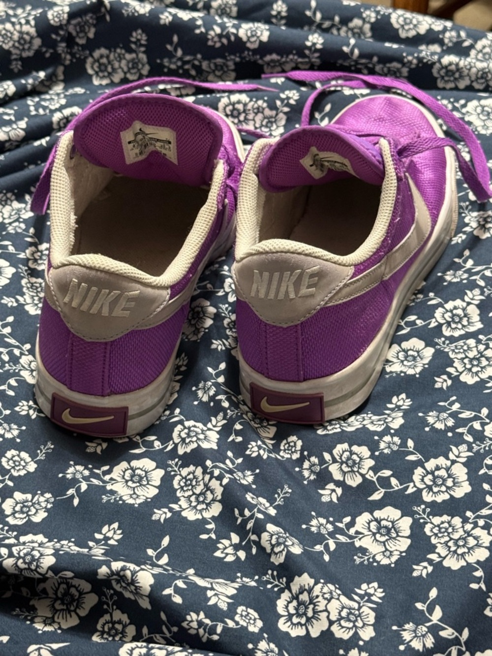 Used Nike Sweet Classic Purple Sneaker Low-top Women’s 8.5/Men’s 6 - Picture 2 of 4